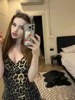 Evelina escort in Phuket