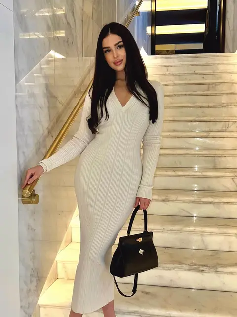 Gulnar escort in Phuket
