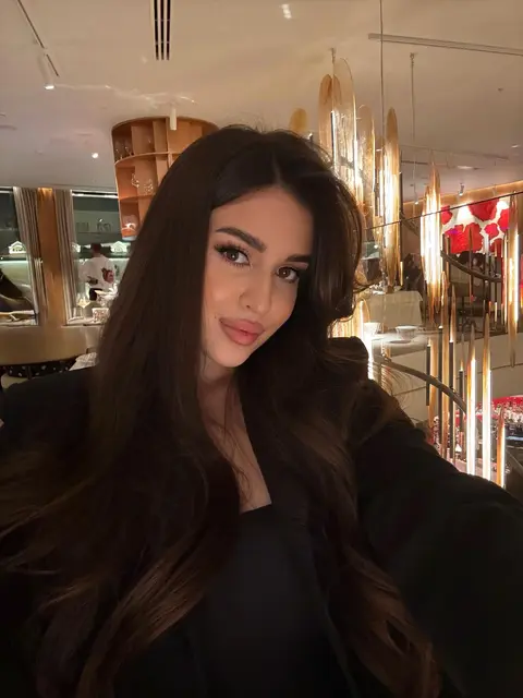 Gulnar escort in Phuket