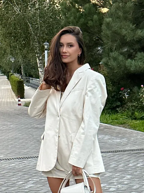 Karima escort in Phuket