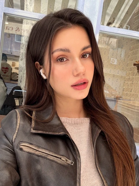 Mira escort in Bangkok