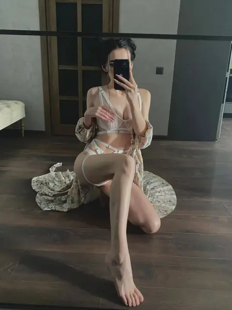Sophia escort in Phuket