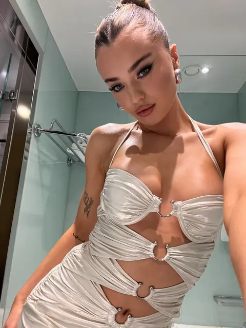 Valentina escort in Phuket